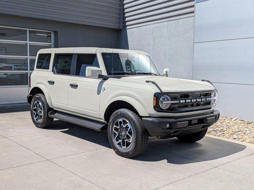 Beige 2026 Ford Bronco Outer Banks