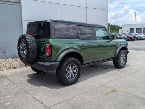 Eruption Green Metallic 2025 Ford Bronco Badlands