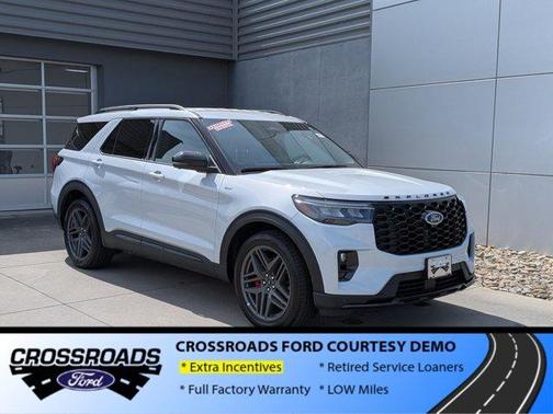 White Metallic 2026 Ford Explorer ST-Line