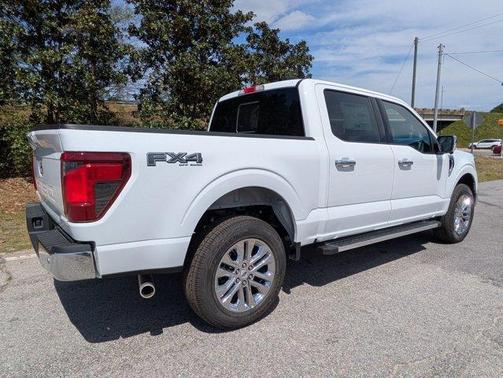 Oxford White 2026 Ford F-150 XLT
