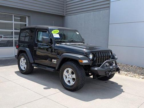 Black Clearcoat 2019 Jeep Wrangler Sport