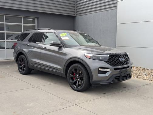 2022 Ford Explorer ST