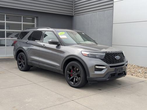 2022 Ford Explorer ST