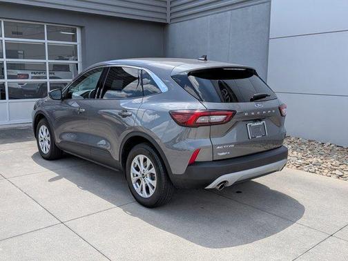 Carbonized Gray Metallic 2024 Ford Escape Active