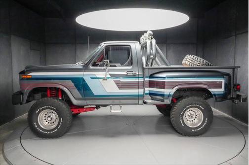 1983 Ford F-150 Base 2dr 4WD Standard Cab SB
