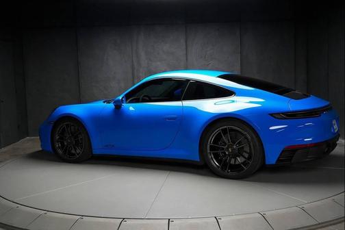 2022 Porsche 911 Carrera GTS