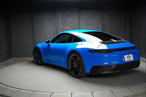 2022 Porsche 911 Carrera GTS