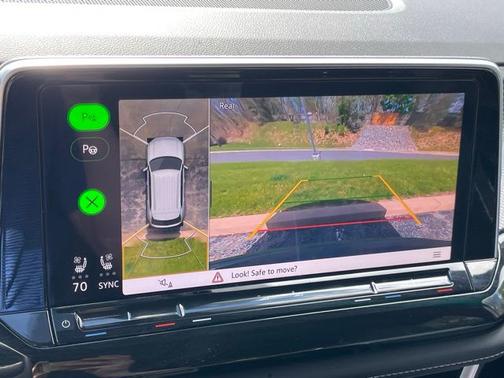 Pure Gray 2026 Volkswagen Atlas Cross Sport 2.0T SEL Premium R-Line