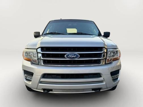 Silver 2015 Ford Expedition EL XLT