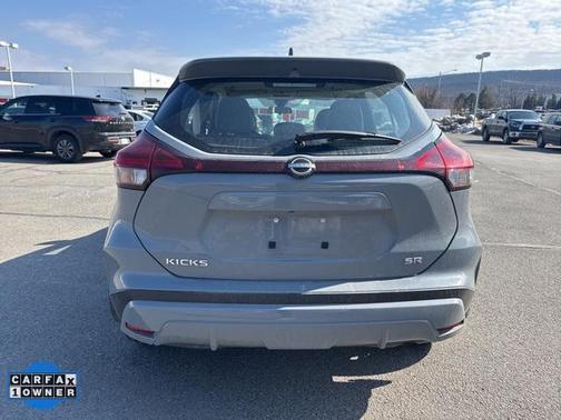 2023 Nissan Kicks SR