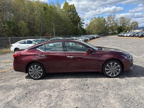 2025 Nissan Altima 2.5 SL