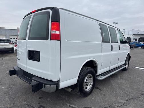 2024 Chevrolet Express 2500 RWD 2500 Regular Wheelbase WT