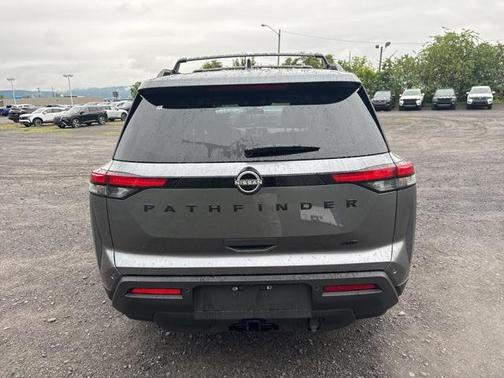 2025 Nissan Pathfinder SV 4WD