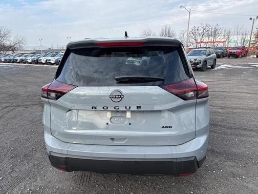 2026 Nissan Rogue Dark Armor