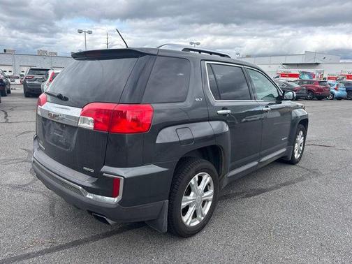 Graphite Gray Metallic 2017 GMC Terrain SLT