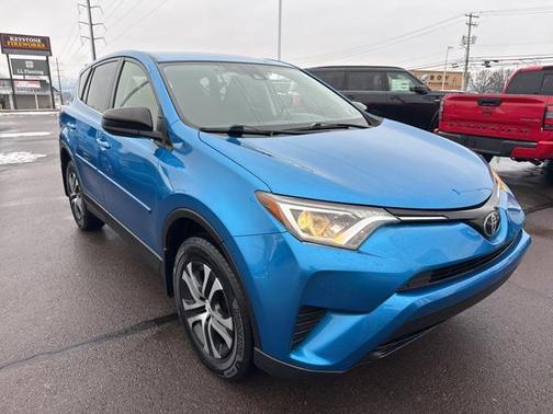 2018 Toyota RAV4 LE