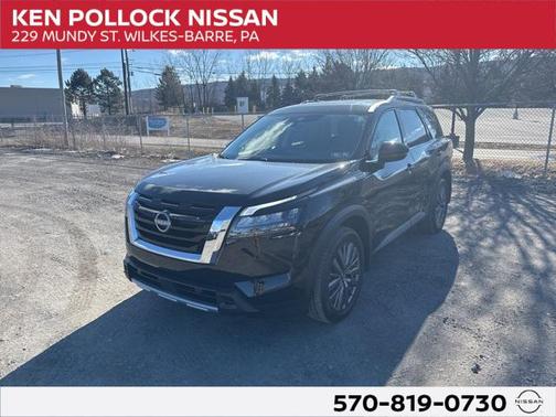 2025 Nissan Pathfinder SL 4WD