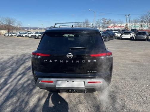 2025 Nissan Pathfinder SL 4WD