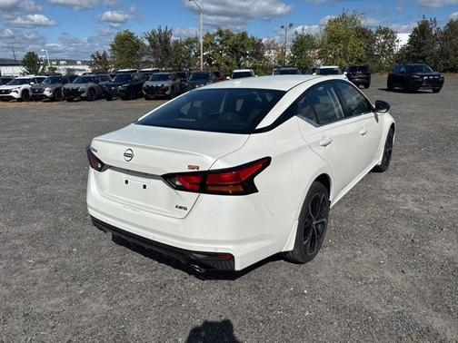 2025 Nissan Altima SR AWD
