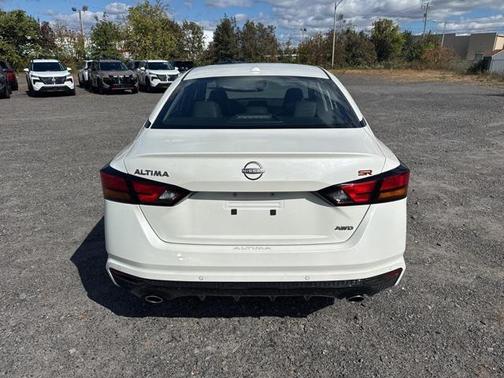 2025 Nissan Altima SR AWD