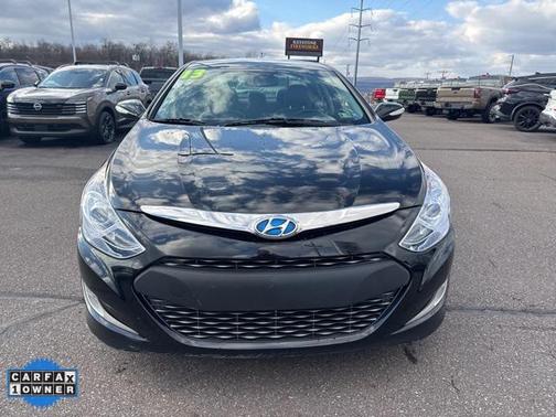 2013 Hyundai SONATA Hybrid Limited