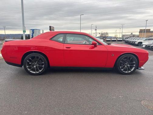 2022 Dodge Challenger R/T Scat Pack