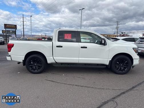 2024 Nissan Titan SV