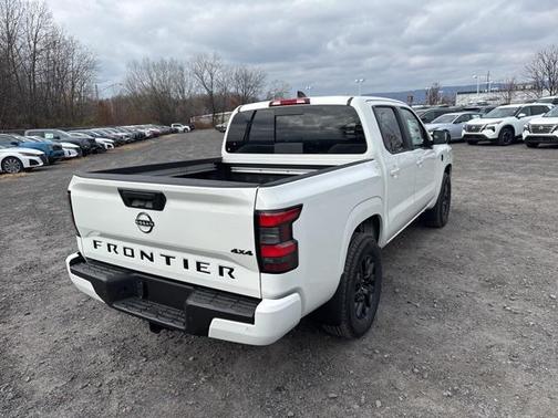 2026 Nissan Frontier SV