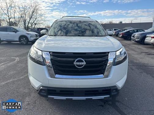 2023 Nissan Pathfinder Platinum 4WD
