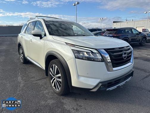 2023 Nissan Pathfinder Platinum 4WD