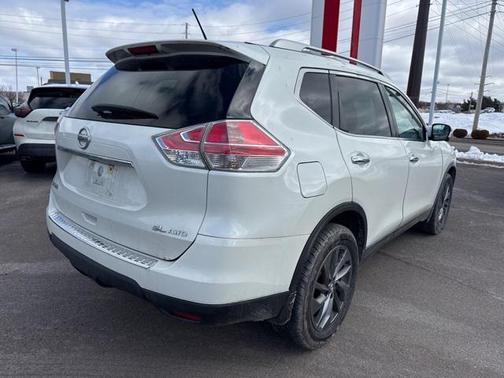 2016 Nissan Rogue SL