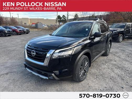 2025 Nissan Pathfinder SL 4WD