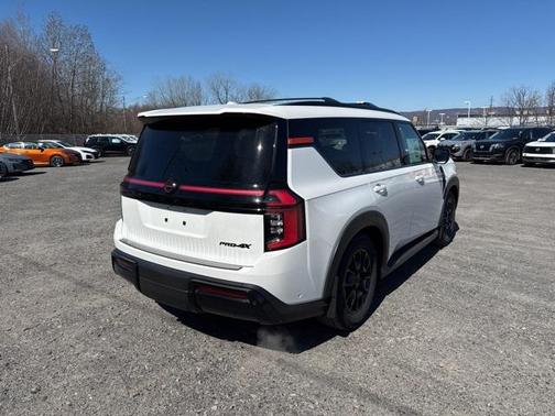 2025 Nissan Armada PRO-4X 4WD