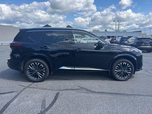 Super Black 2026 Nissan Rogue Platinum