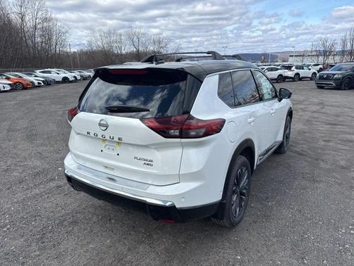 2025 Nissan Rogue Platinum