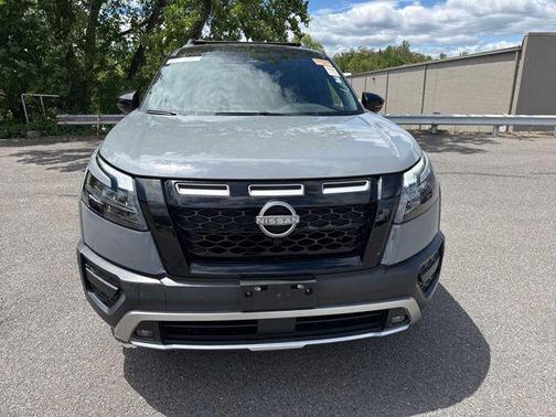Solid Gray/Super Black 2024 Nissan Pathfinder Rock Creek 4WD