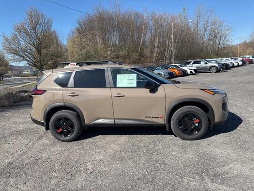 2025 Nissan Rogue Rock Creek