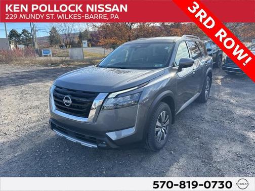 2025 Nissan Pathfinder SL 4WD