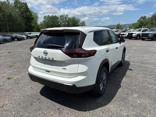 2025 Nissan Rogue S