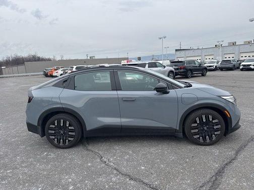 2026 Nissan Leaf PLATINUM+