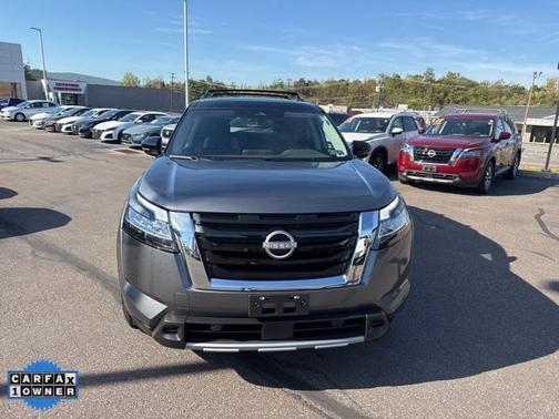 2024 Nissan Pathfinder SL 4WD