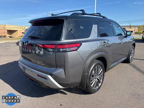 2024 Nissan Pathfinder SL 4WD