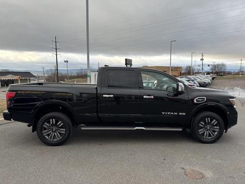 2022 Nissan Titan XD Platinum Reserve