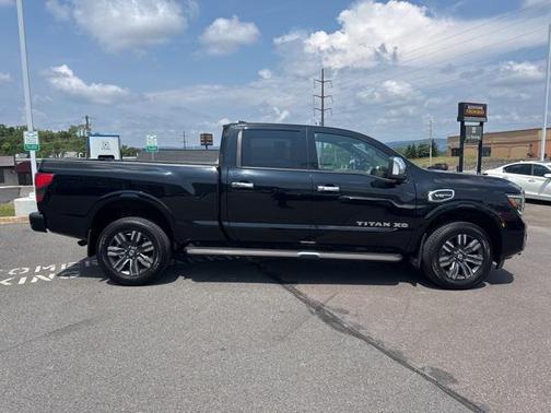 2022 Nissan Titan XD Platinum Reserve