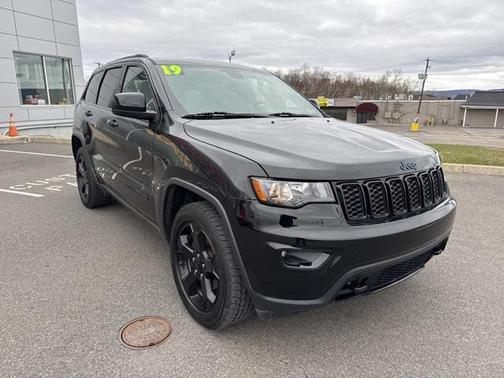 2019 Jeep Grand Cherokee Upland