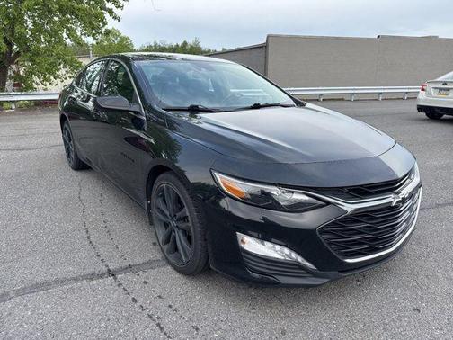 Mosaic Black Metallic 2020 Chevrolet Malibu FWD LT