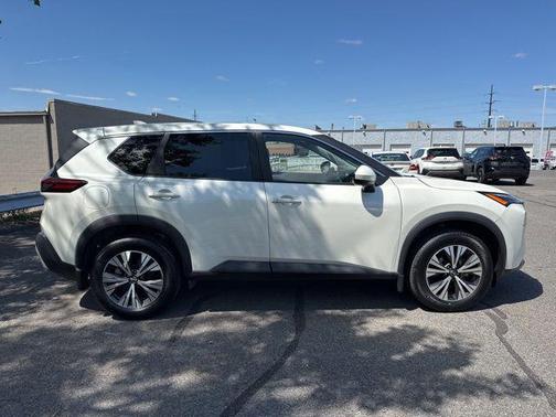 Pearl White Tricoat 2023 Nissan Rogue SV