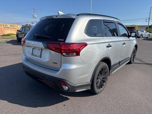 2020 Mitsubishi Outlander SP