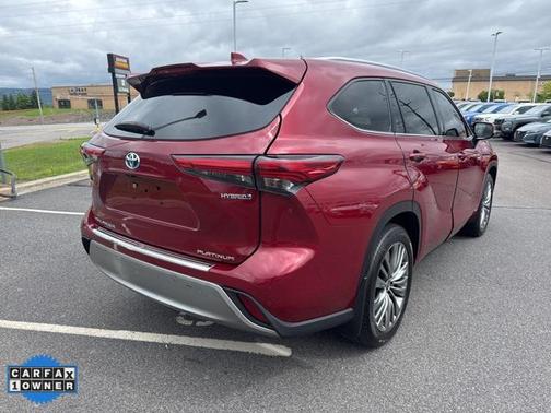 2021 Toyota Highlander Hybrid Platinum