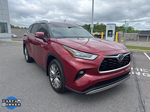 2021 Toyota Highlander Hybrid Platinum